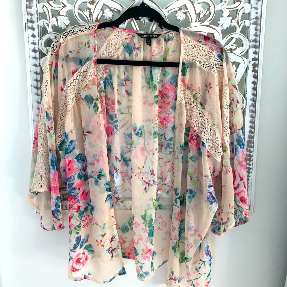 Express Floral Kimono